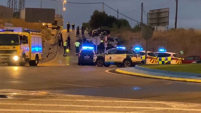 Un inspector de la Policía, grave tras ser embestido por un coche cargado de hachís en Algeciras