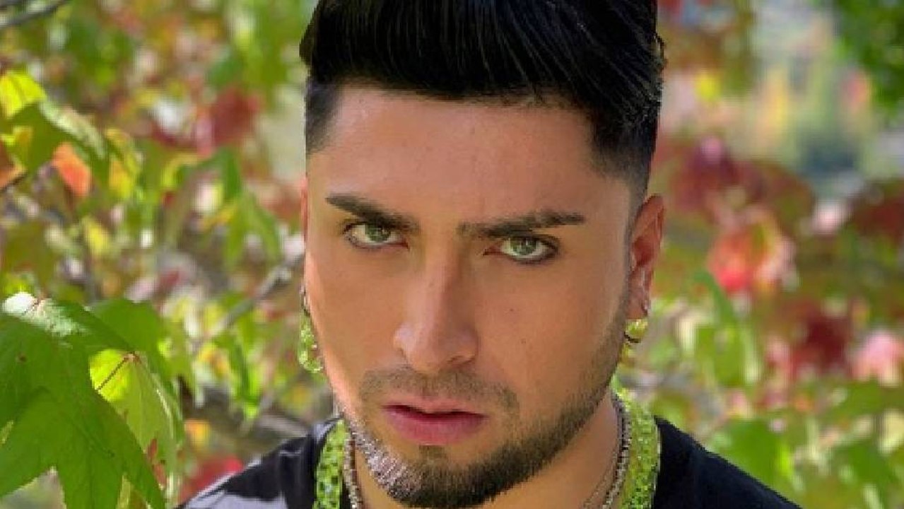 "Cómo Olvido" de Alexx1