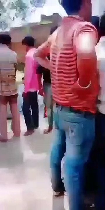 फ़तेहपुर: प्रेमिका के गर्भवती होने पर प्रधान ने मंदिर में कराई शादी