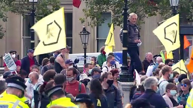 Extinction Rebellion continue climate change protests