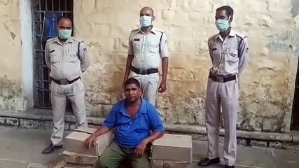 54 लीटर अवैध शराब के साथ एक तस्कर गिरफ्तार