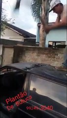 Il découpe sa voiture en 2 pour en donner la moitié à son ex-femme