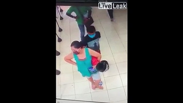 Lui il a vraiment peur du coronavirus