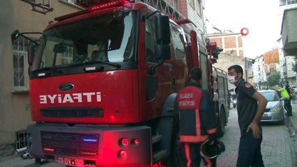 Elazığ’da yangın: 3 kişi dumandan etkilendi