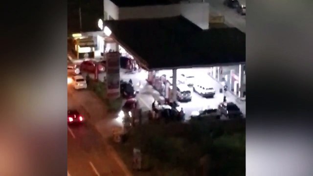 Moradores denunciam realização de festa na Praia de Itaparica, Vila Velha