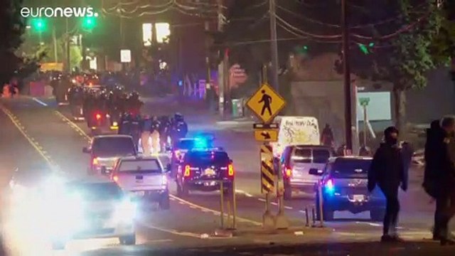 Portlandi tüntetések: összecsaptak a rendőrök és a tiltakozók