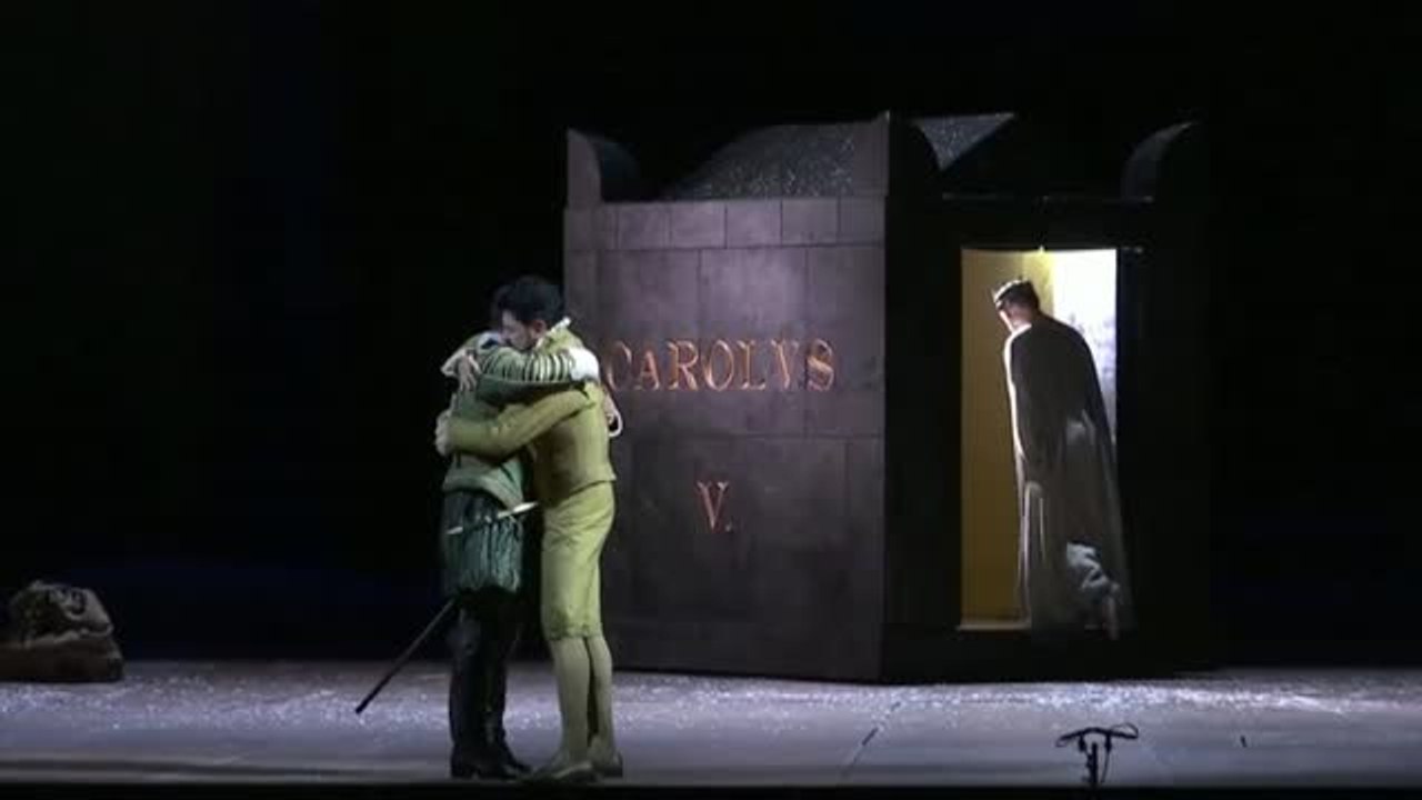 El Teatro Bolshói de Moscú reabre tras la cuarentena con una versión de "Don Carlo"