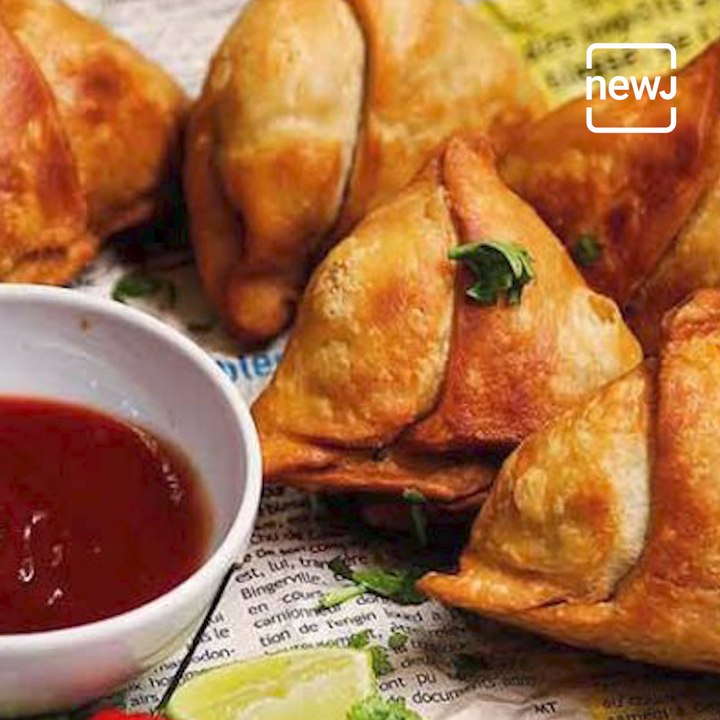 Snacky Saturday: Know All About Bengali's Favorite Snack Singara