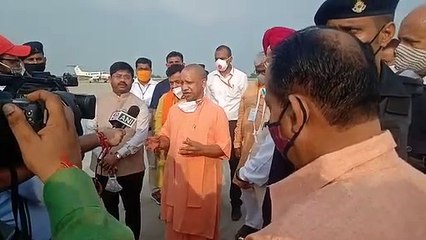 कुशीनगर एयरपोर्ट पहुंचे योगी बोले: इंटरनेशनल वायुसेवा शुरू होगी, 25 वर्षों की मांग पूरी