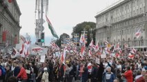Miles de personas vuelven a las calles de Minsk para pedir la renuncia de Lukashenko