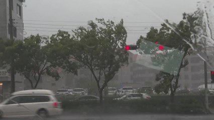 내륙과 가까워진 경로...오후 2시에 수도권 최근접 / YTN