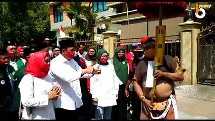 GOWES, MAS PUNG- MBAK TITIK DAFTAR KE KPU MOJOKERTO