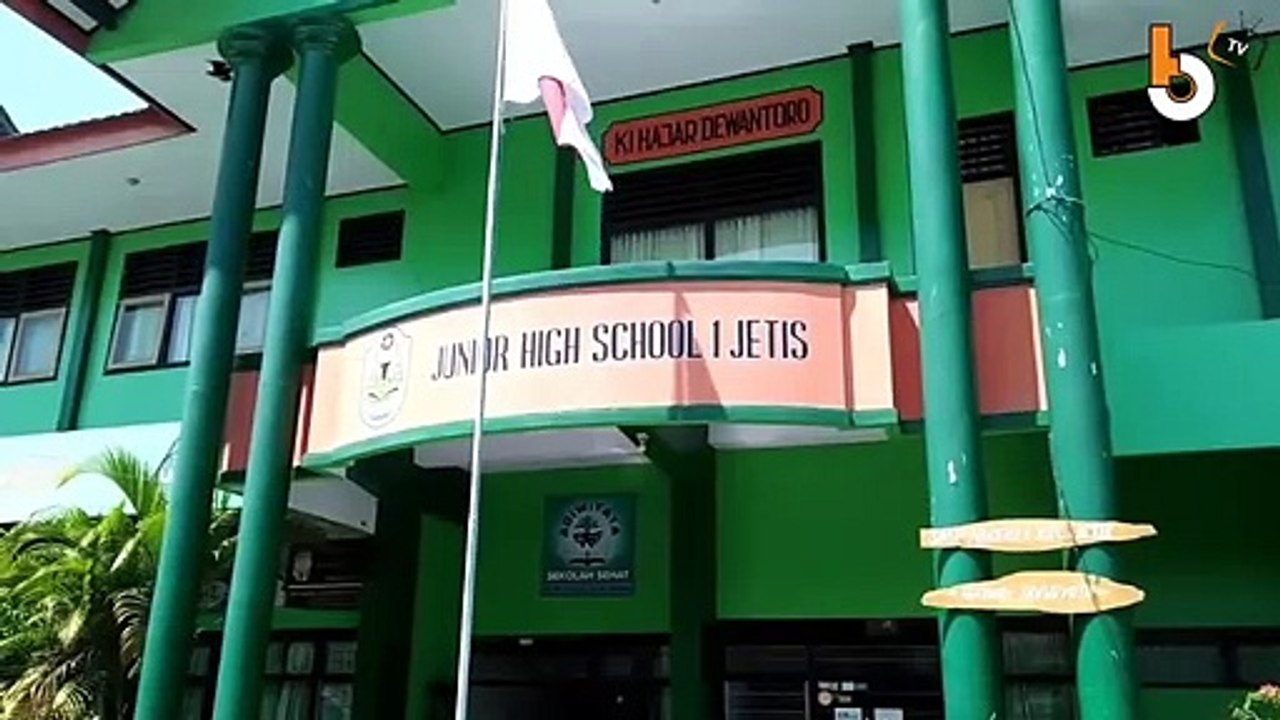 SMP INI CIPTAKAN BILIK PENDETEKSI TUBUH