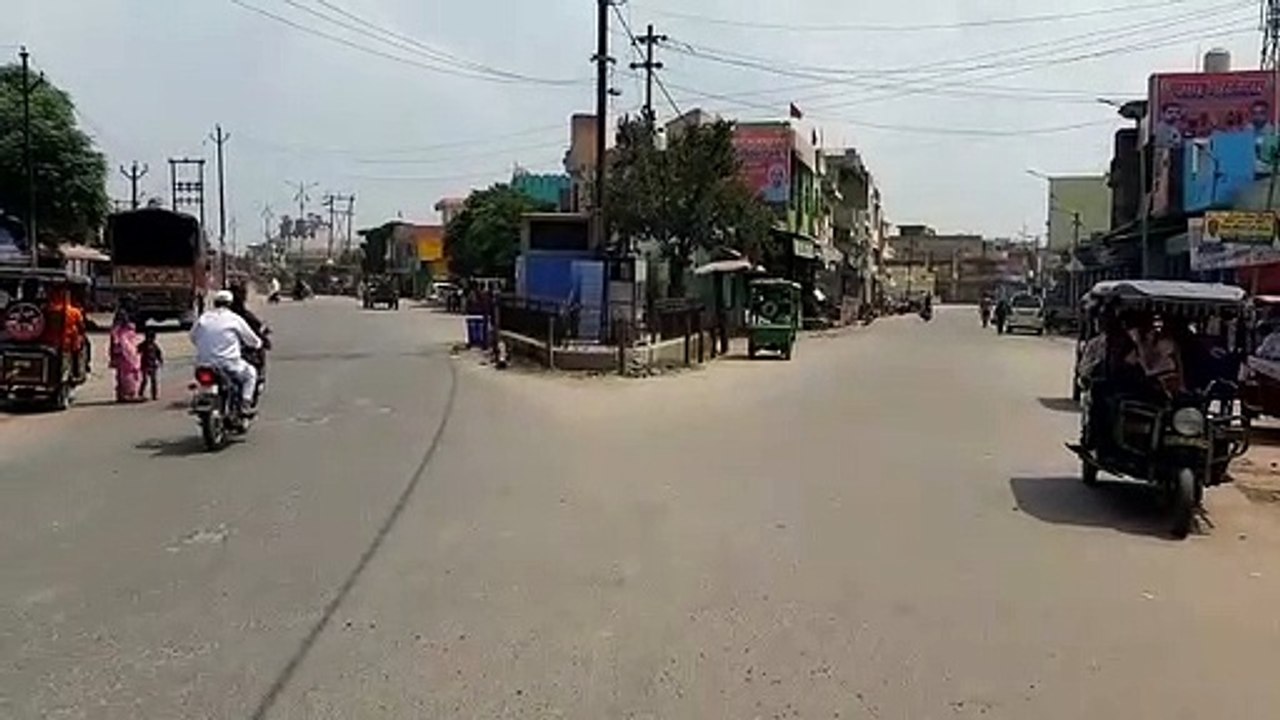 कांधला में साप्ताहिक बंदी का बड़ा असर व्यापारियों ने के प्रतिष्ठान बंद