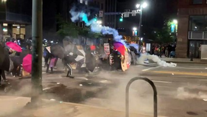 Unrest in US Police disperse crowd of Daniel Prude protesters in Rochester