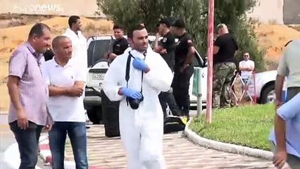 Üzent a terroristáknak a tunéziai elnök