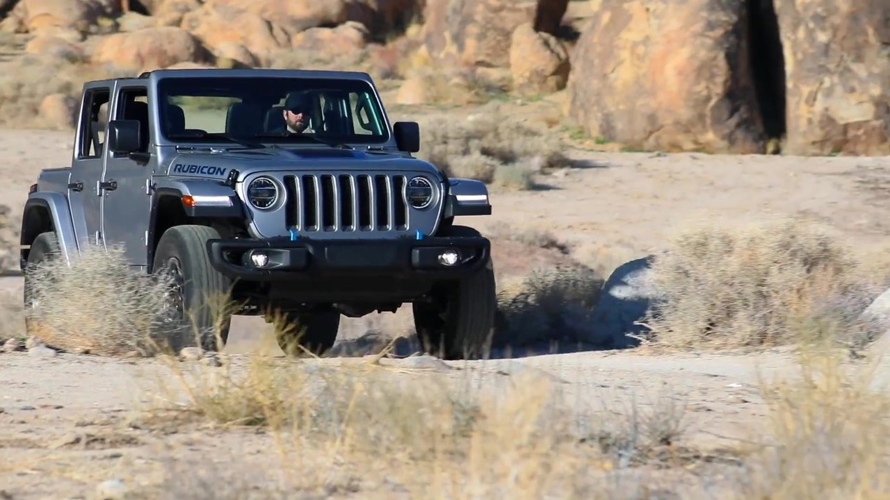 Neuer Jeep® Wrangler 4xe erweitert elektrifizierte Modellpalette von Jeep