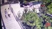 SON DAKİKA: Lüks rezidanstan düşen camla ölüm... Olay anının görüntüleri ortaya çıktı | Video