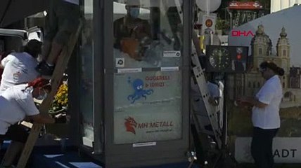 30 Buz Fanusunda 30 Dakika 57 Saniye Kalarak Rekor Kırdı 🧊