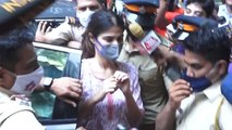 Rhea Chakraborty ने Drugs मामले में उगले कई बड़े बड़े नाम; Sushant को लेकर कही ये बात   | FilmiBeat