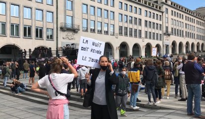 Manifestation contre les mesures Covid: arrestation judiciaire pour un policier blessé