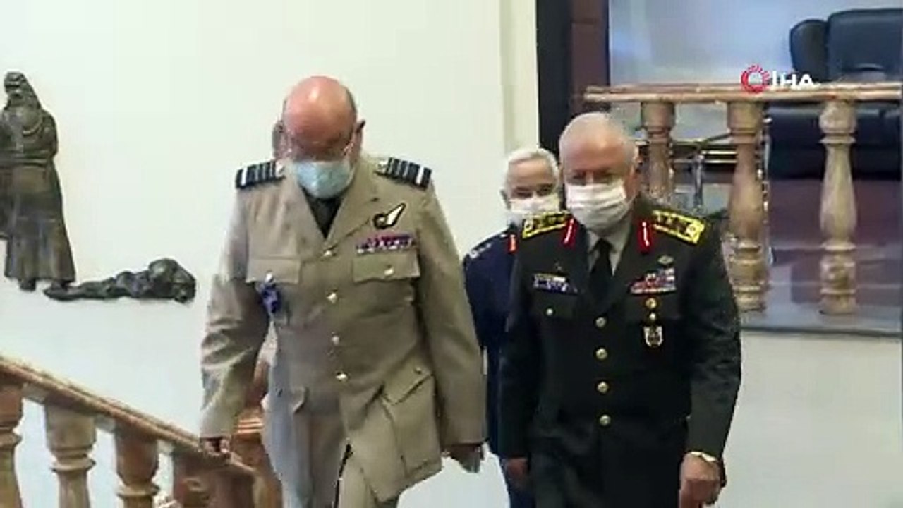 Bakan Akar, NATO Askeri Komite Başkanı Orgeneral Peach ile görüştü