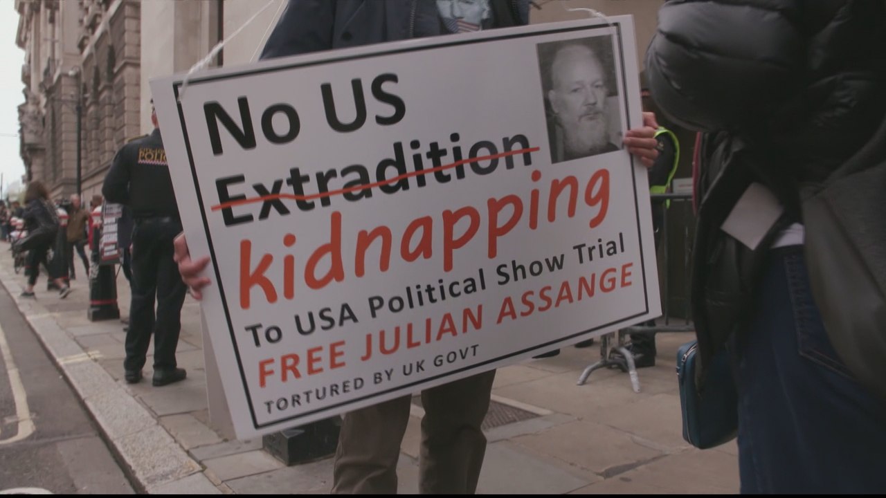 WikiLeaks founder Assange to fight US extradition bid in UK court