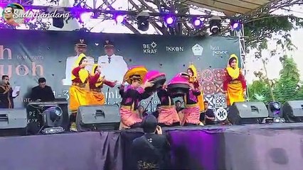 Pertunjukan Tarian Kreasi Aceh Di Acara Festival Kreatif & Pameran Seni Budaya Aceh Utara