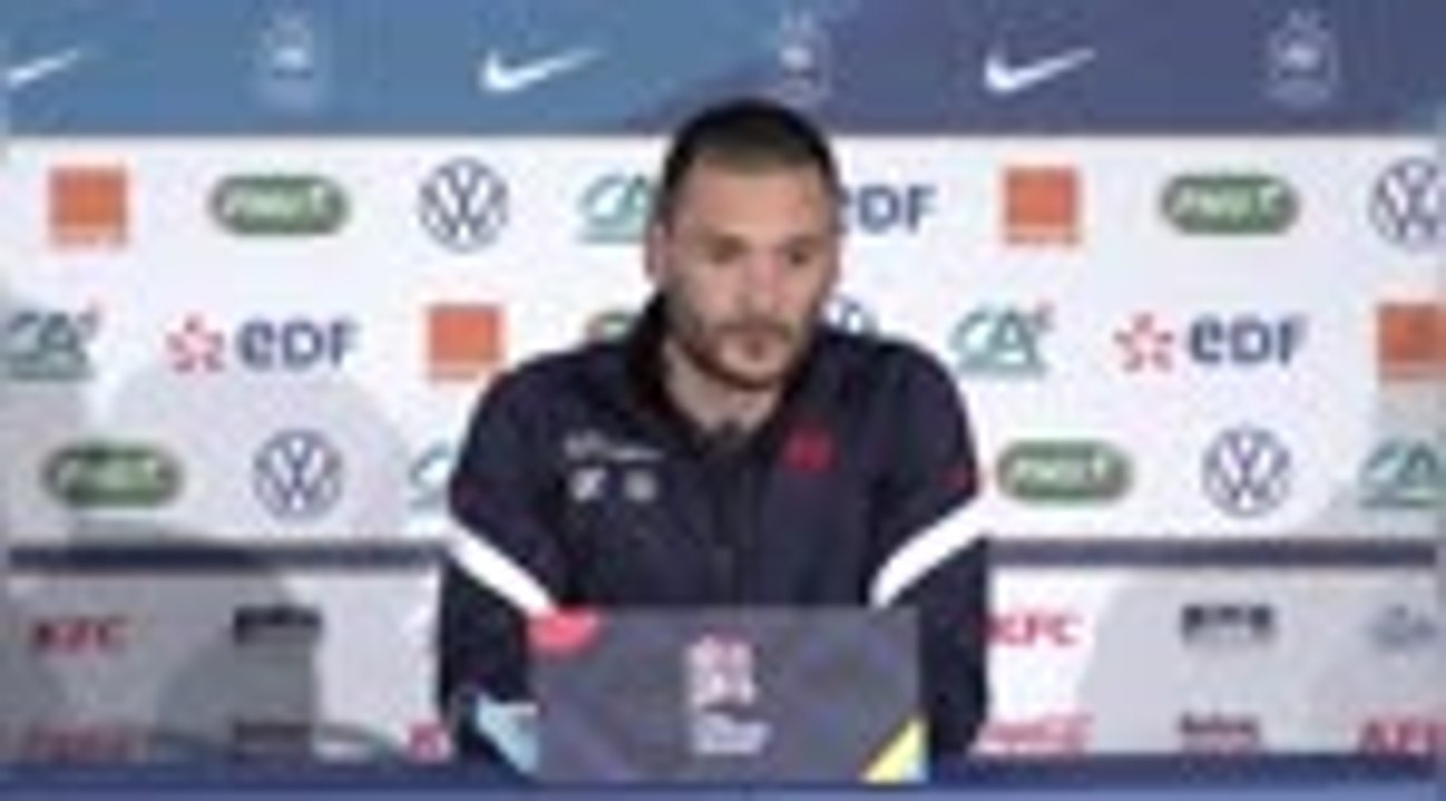 France - Lloris sur Martial : “On le trouve plus en confiance”