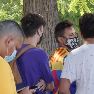 Lionel Messi arrives for Barca training