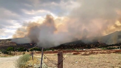 Fogos de artifício provocam incêndio na Califórnia