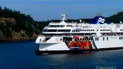 How Ferry Boats Transport Passengers & Vehicles 🚢