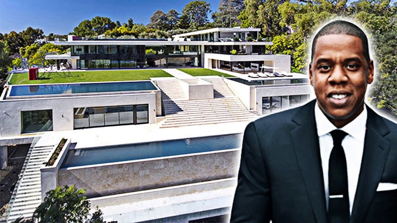 15 Weirdest Houses In The World
