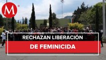 Mujeres protestan afuera del reclusorio Sur por caso Antonio Brindis