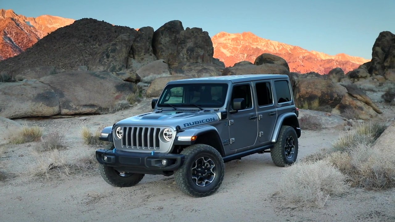 Neuer Jeep® Wrangler 4xe Antrieb kombiniert Elektromotoren und einen Turbo-Benzinmotor