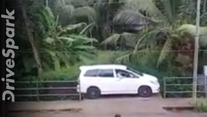 Toyota Innova Parallel Parking In Kerala | Details
