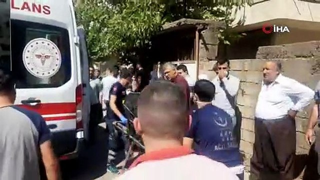 Akrabaların silahlı kavgasında ortalık savaş alanına döndü