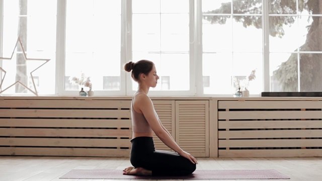 Beautiful Yoga Positions by blonde girls, Yoga woman Who Will Make You Crazy, Yoga