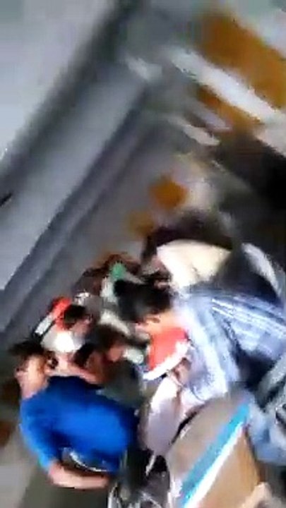 तहसील परिसर में लगातार उड़ रही सोशल डिस्टेंसिंग की धज्जियां