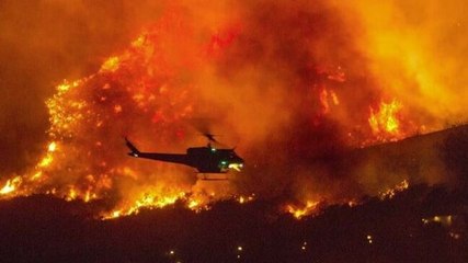 2 dead, 50 hikers trapped in California wildfire