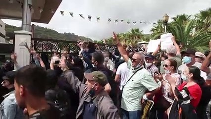 Algérie: manifestation de soutien au journaliste emprisonné Khaled Drareni, jugé en appel