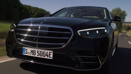 The new Mercedes-Benz S-Class Hybrid Driving Video