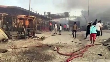 Midilli'de bulunan Moria kampında yangın
