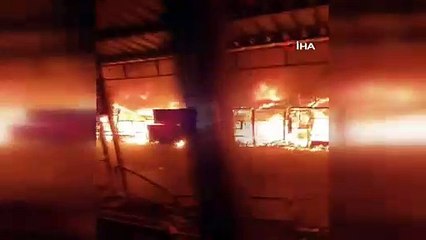 12 bin mültecinin yaşadığı Moria kampı kül oldu