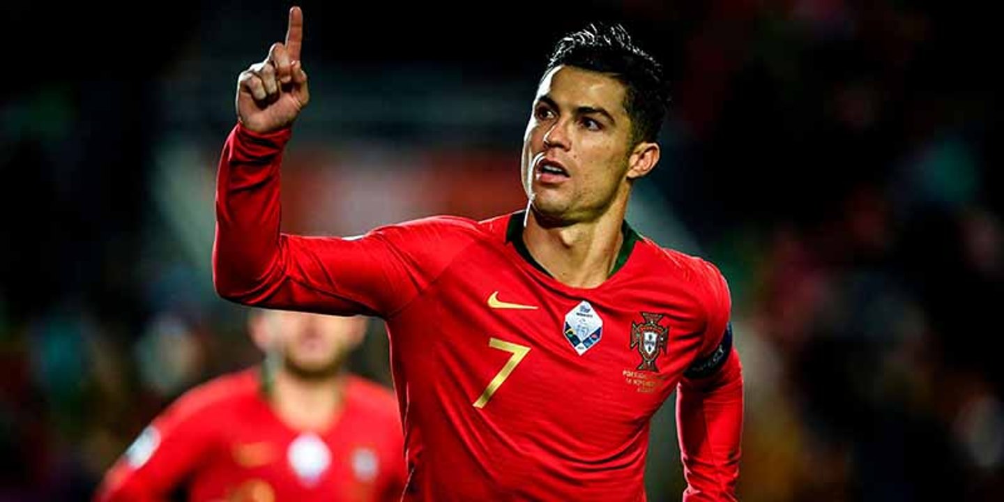 Los dos 'bombazos' de Cristiano Ronaldo para superar la barrera de los 100 goles con Portugal