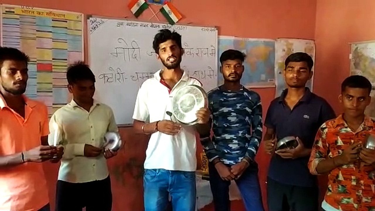 कांधला: रालोद कार्यकर्ताओं ने थाली चम्मच बजाकर जताया विरोध