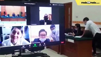 Lucinta Luna Menangis Jelang Sidang Pledoi