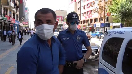Maskesiz çıkanlar cezasız kalmadı... Polise yakalanan vatandaş: 'Keşke kaçsaydım.'