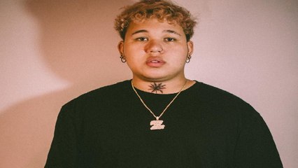 Beéle lanzó el remix de su éxito "Loco", junto a Farruko, Natti Natasha y Manuel Turizo