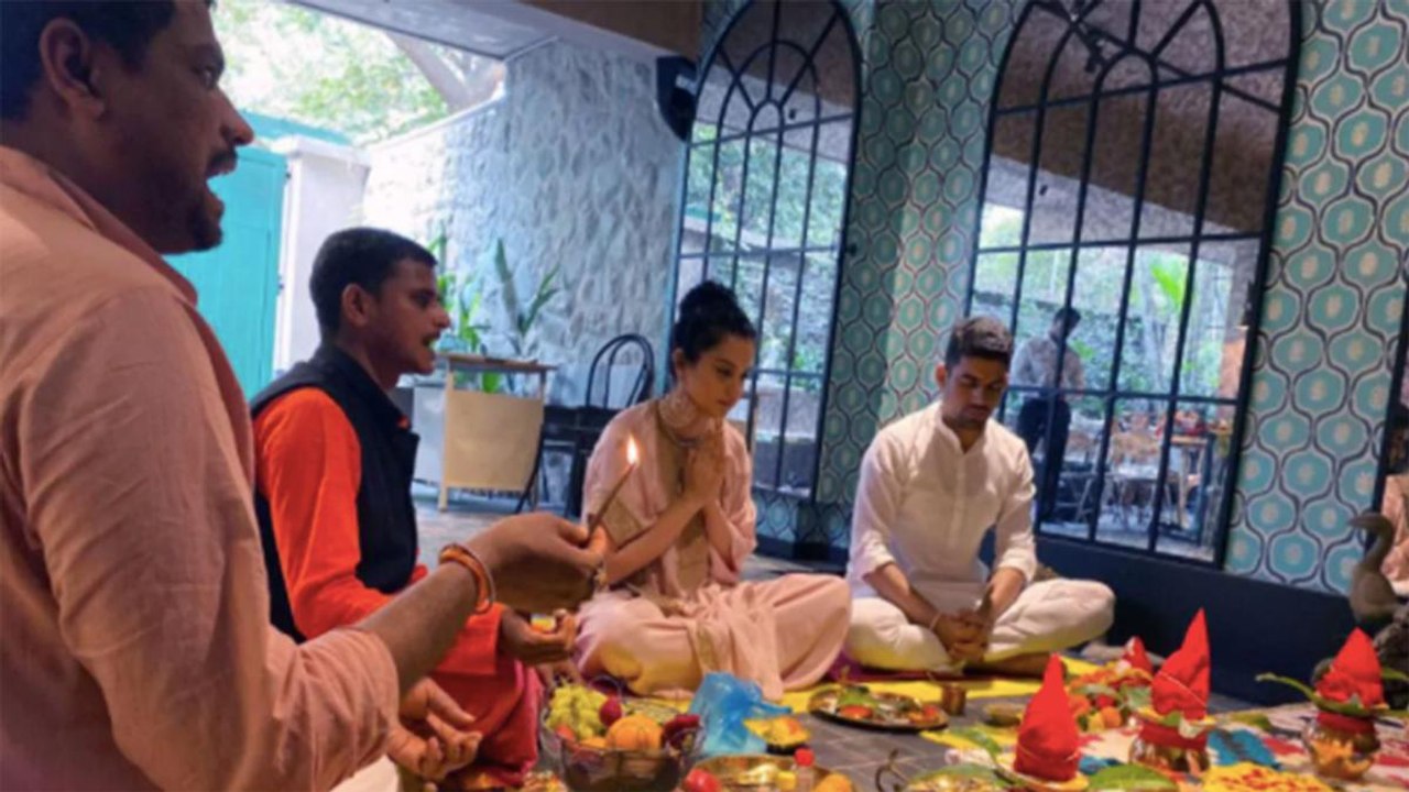 Kangana plays mandir card, says office is like ram temple